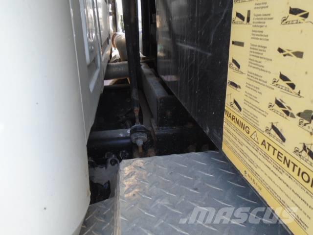 Mack GRANITE GR64B Camiões basculantes