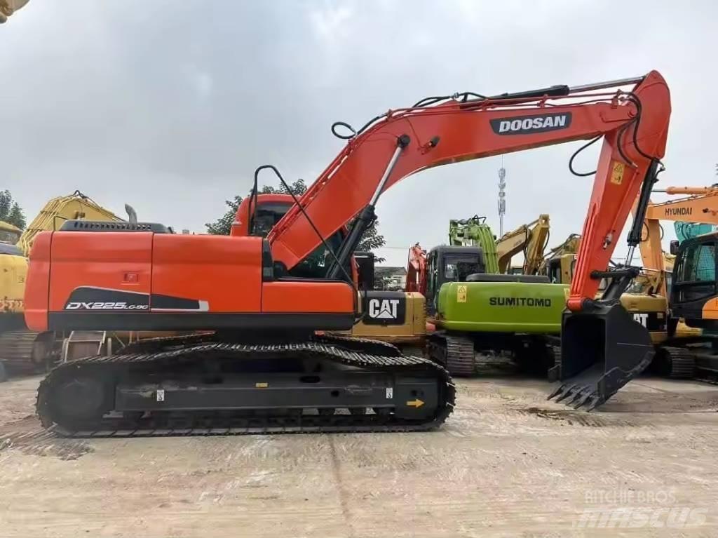Doosan DX 225 LC-9C Escavadoras de rastos