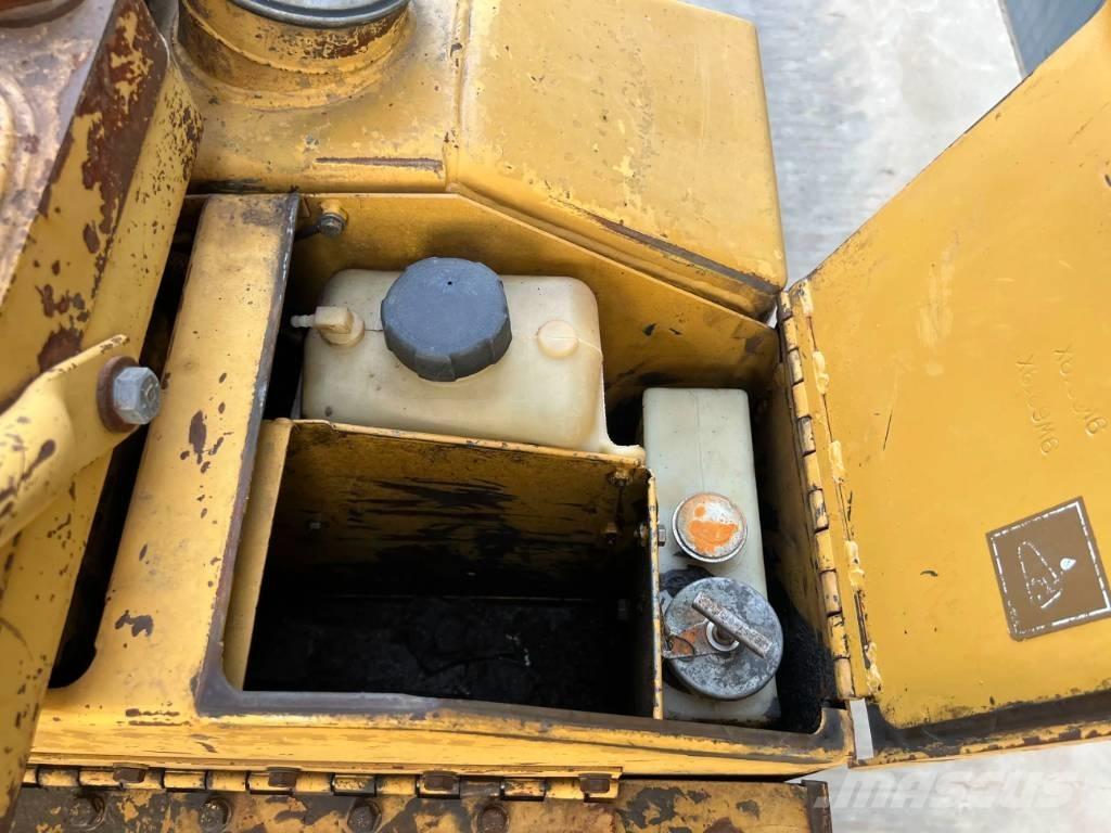 CAT D7H Dozers - Tratores rastos