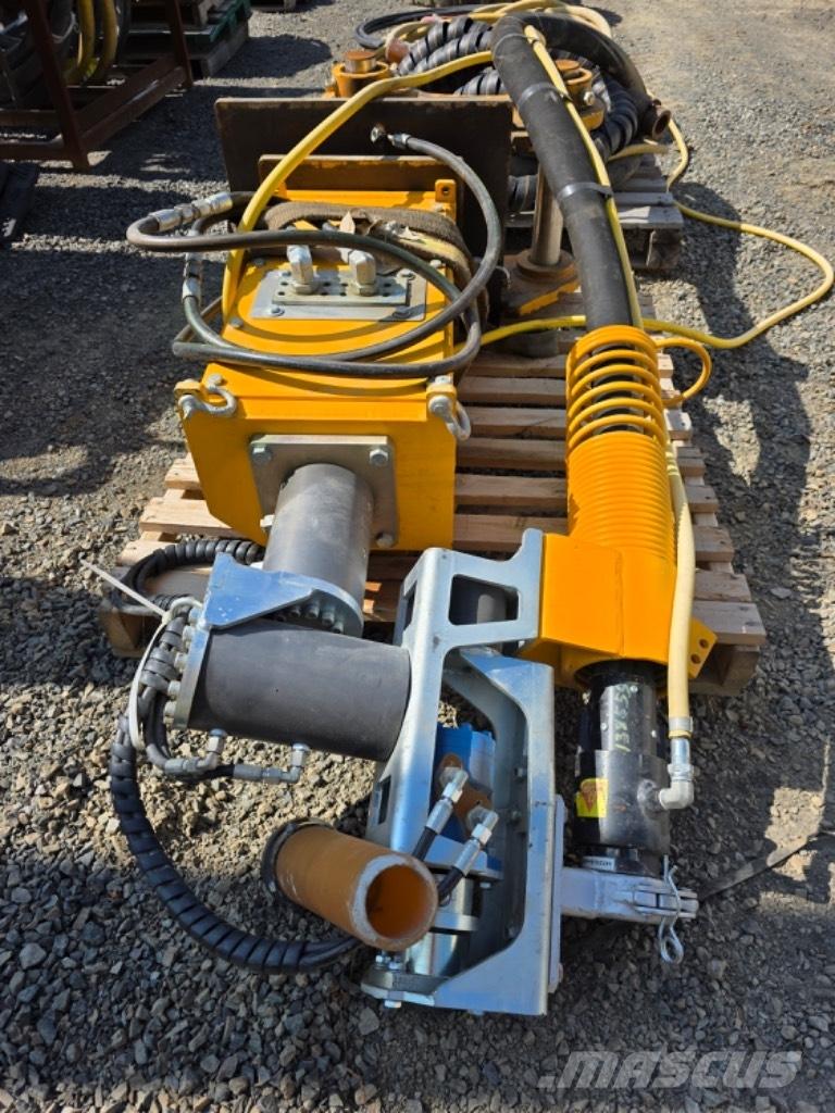 Normet Aliva (#1045) Camiões bomba Betão