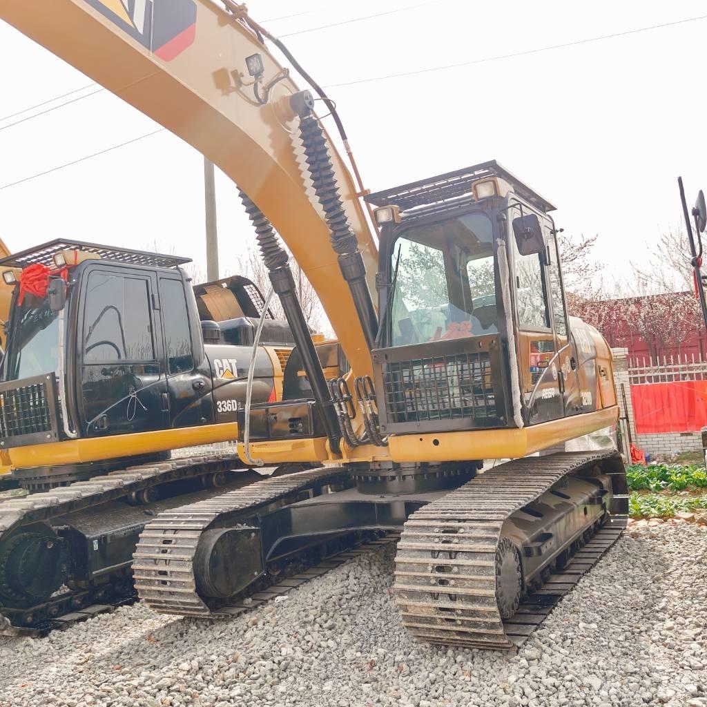 CAT 320D Escavadoras de rastos