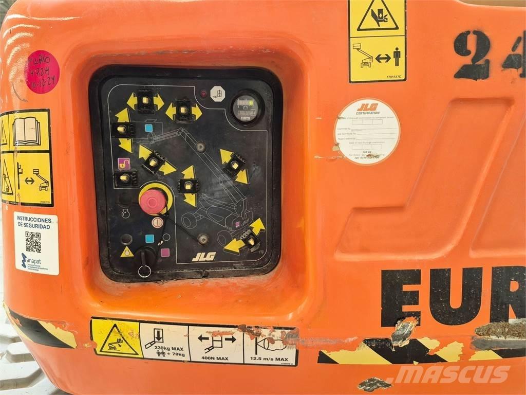 JLG E600JP Elevadores braços articulados