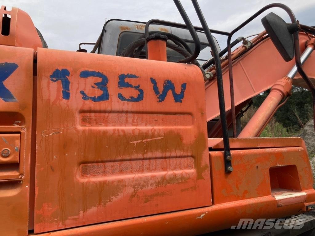 Hitachi EX 135 W Escavadoras de rodas