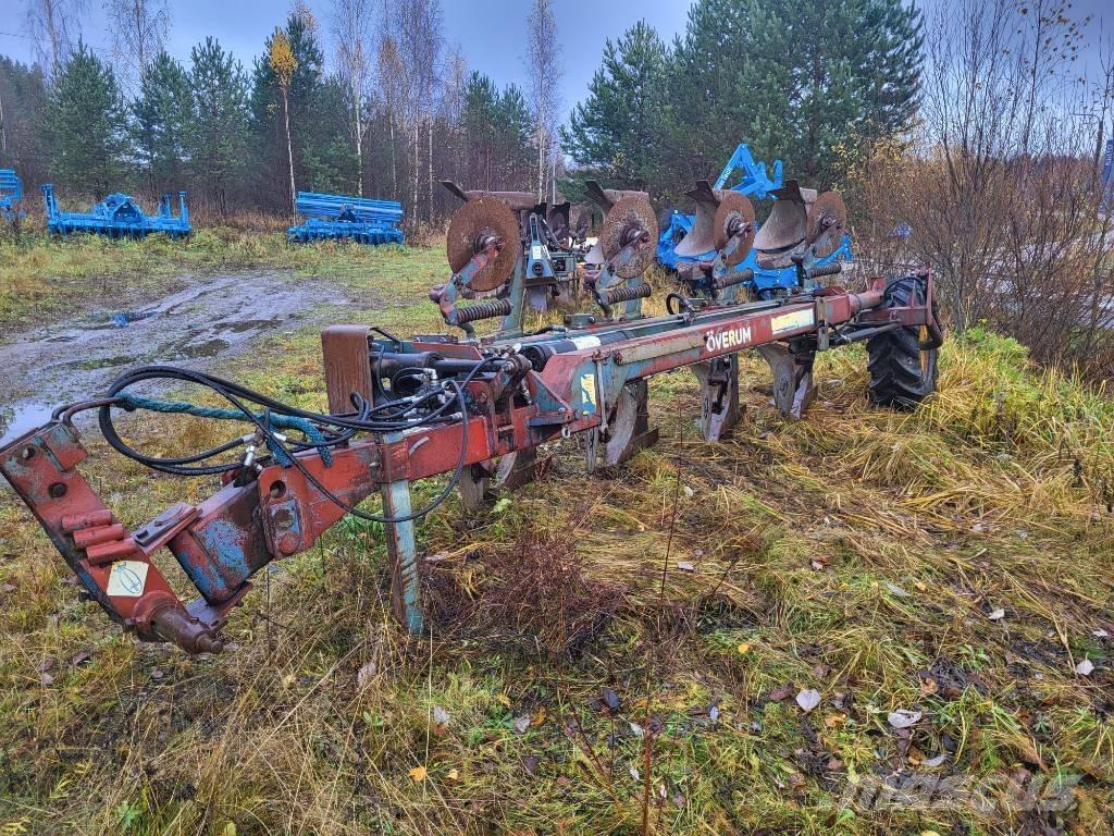 Överum CVL 498H Charruas reversíveis