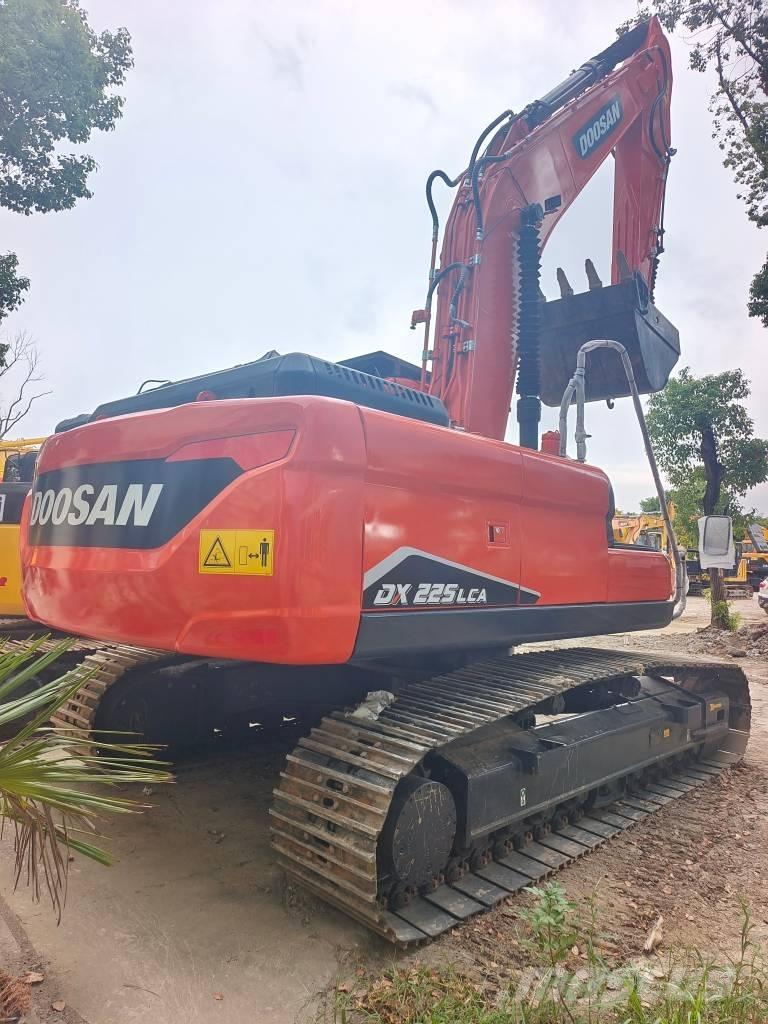 Doosan DX 225LC-9C Escavadoras de rastos