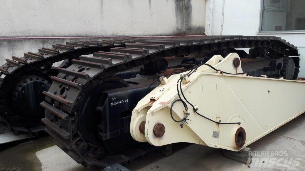 Hitachi ZX 450-3 Chassis e suspensões