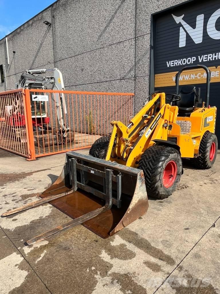 Knikmops KM 250 Pás carregadoras de rodas