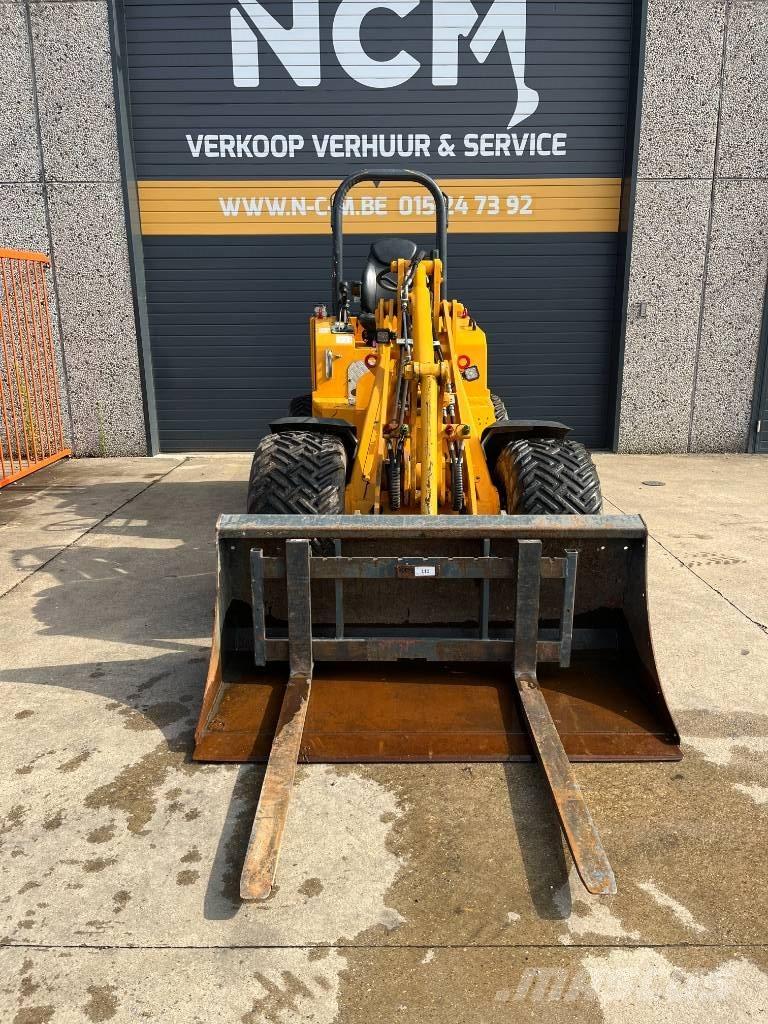 Knikmops KM 250 Pás carregadoras de rodas