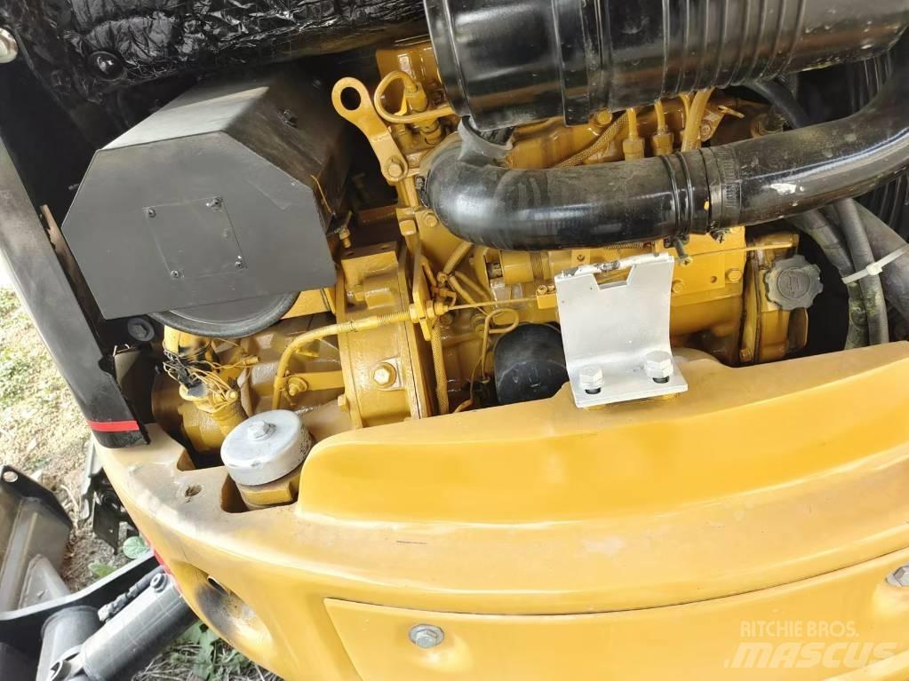 CAT 303 CR Mini Escavadoras <7t