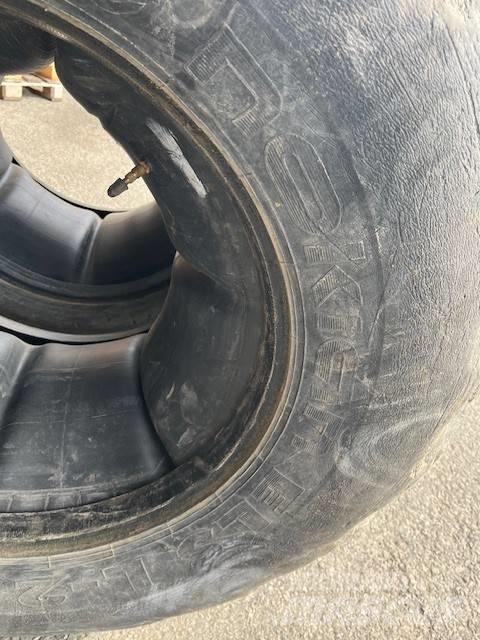 Nokian 600/55-26.5 Pneus, Rodas e Jantes
