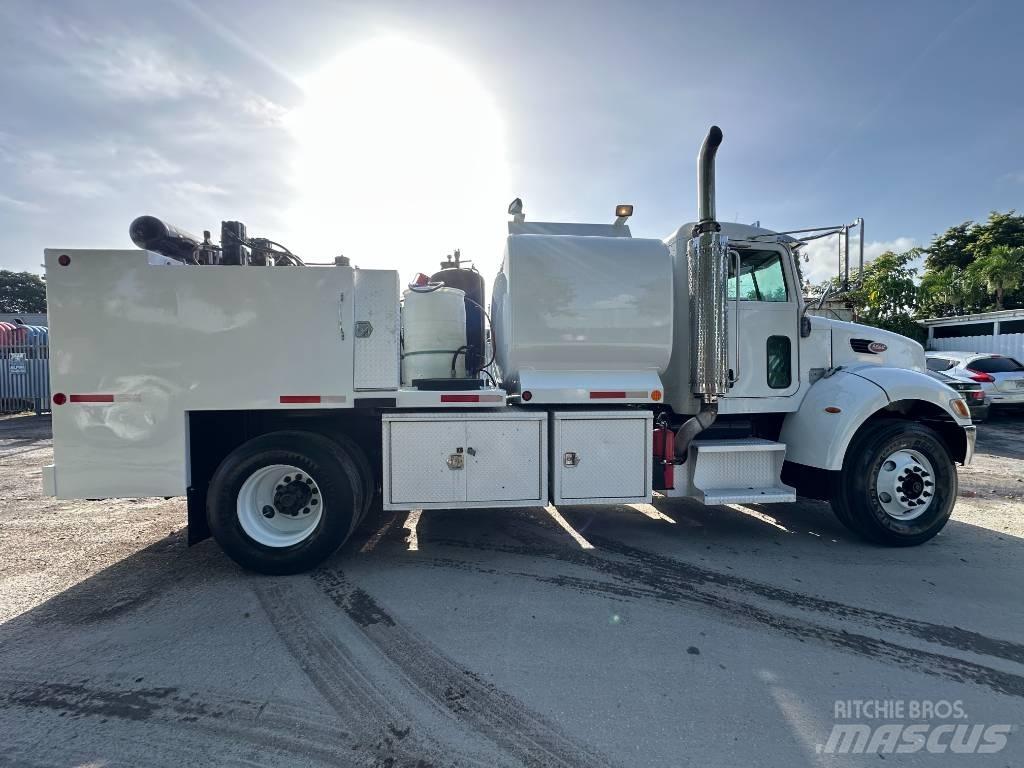 Peterbilt 335 Camiões-cisterna