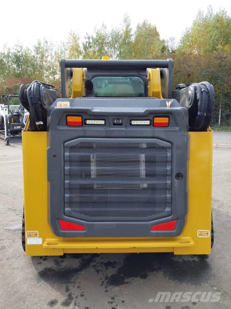 XCMG XC7-TV12 Pás Carregadoras de rastos