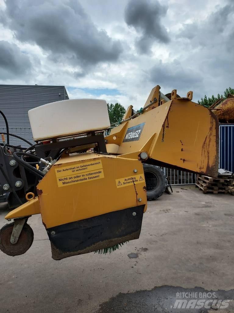 CAT 906/7/8 Varredoras