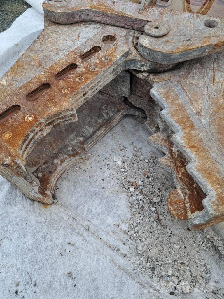 Demarec MQP 60 U Britadeiras