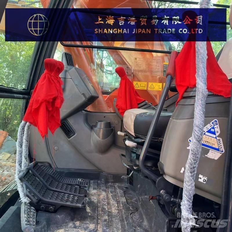 Hitachi ZX 135 Escavadoras Midi 7t - 12t