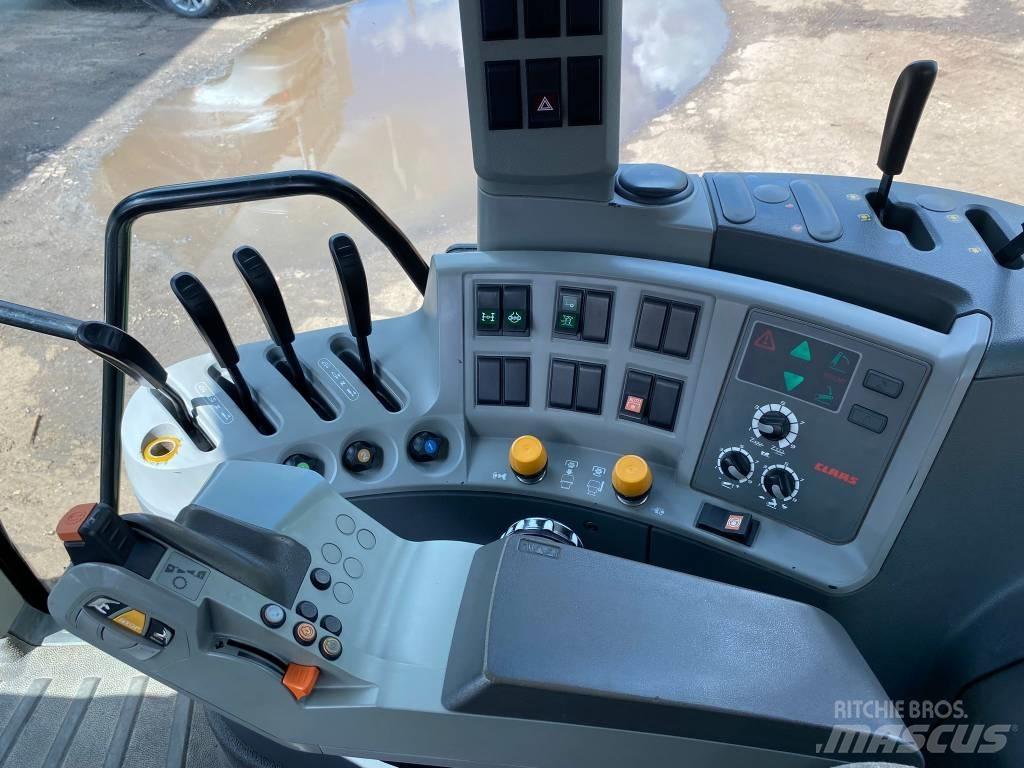 CLAAS Arion 640 Tratores Agrícolas usados