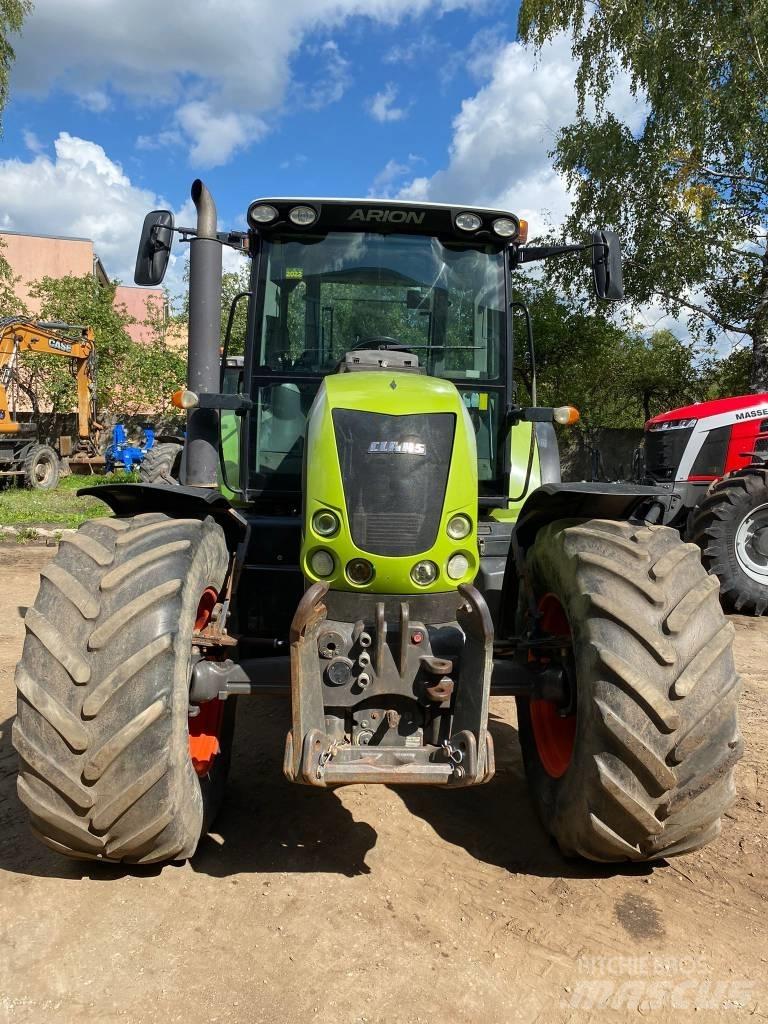 CLAAS Arion 640 Tratores Agrícolas usados