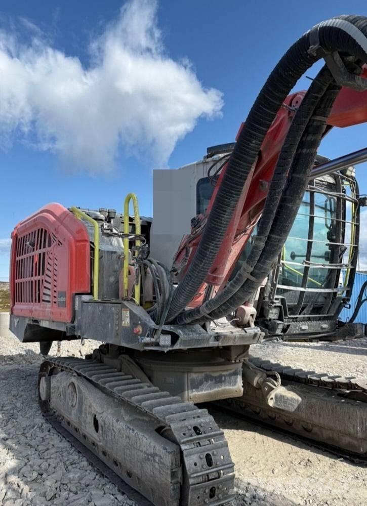 Sandvik DX800i Perfuradoras de superfície
