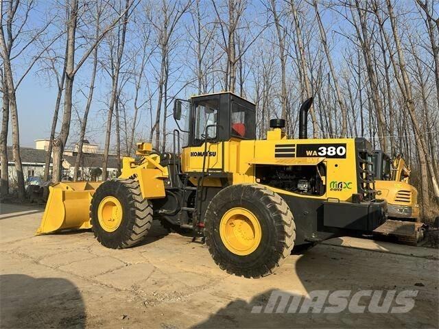 Komatsu WA380 Pás carregadoras de rodas