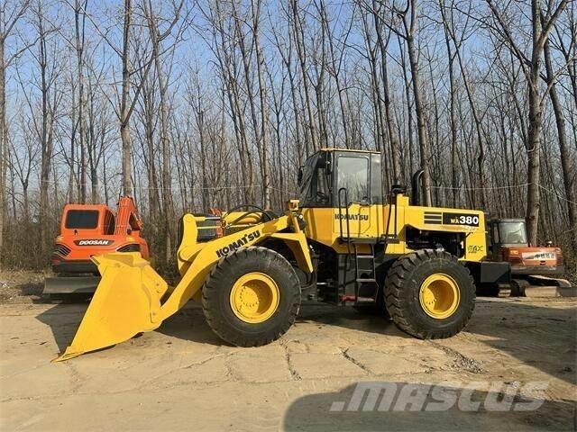 Komatsu WA380 Pás carregadoras de rodas