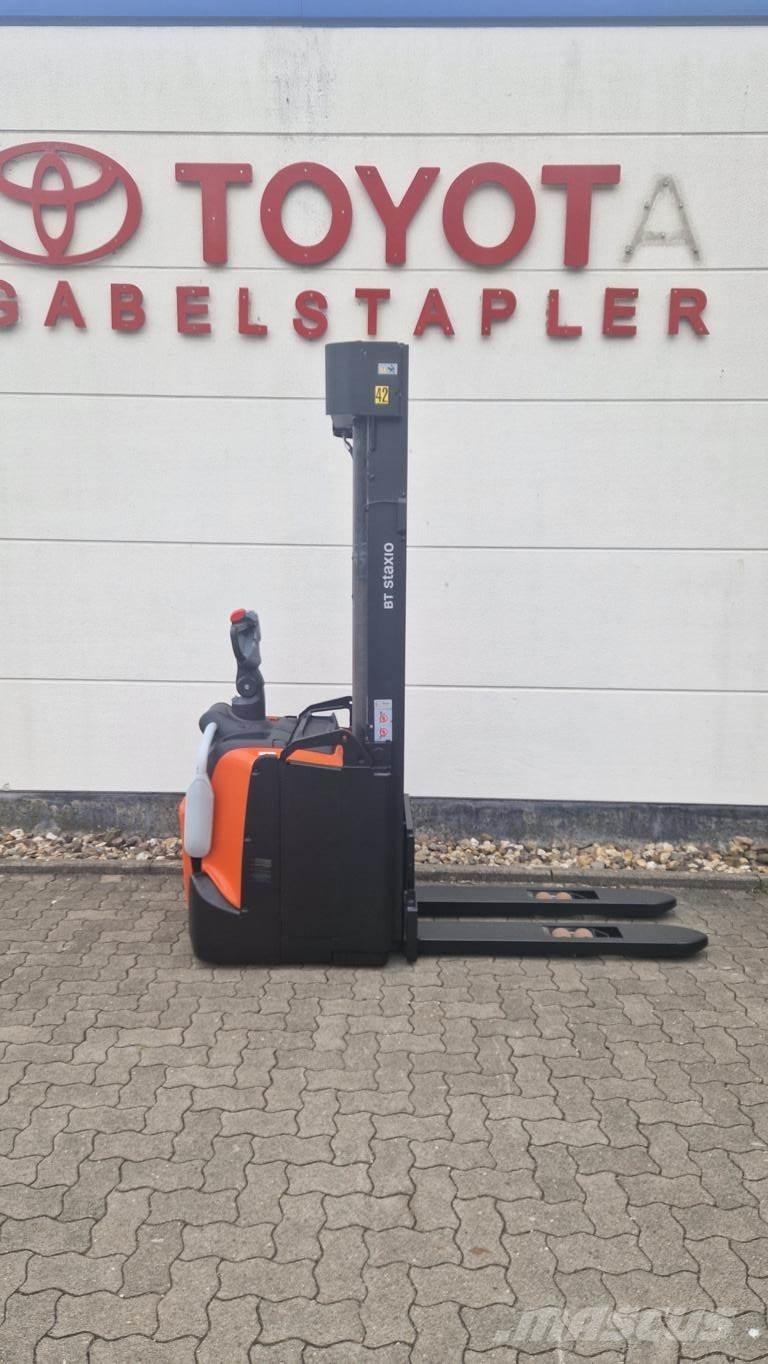 Toyota SPE160 Empilhador para operador externo