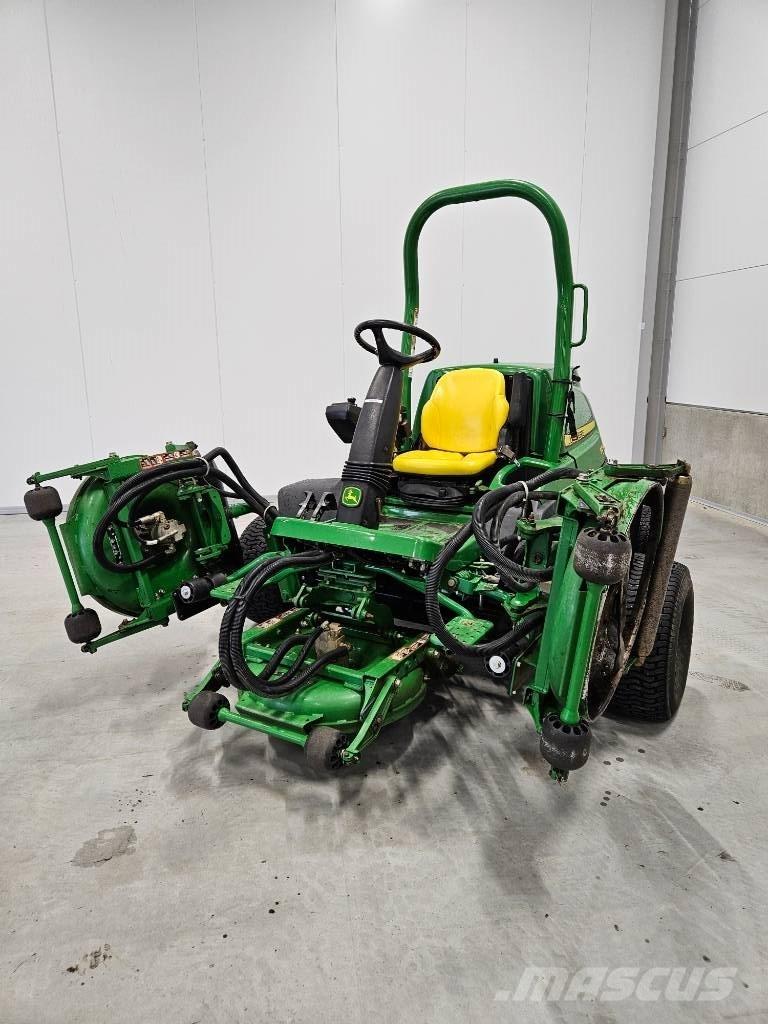 John Deere 9009A Corta-Relvas Rough, trim and surrounds