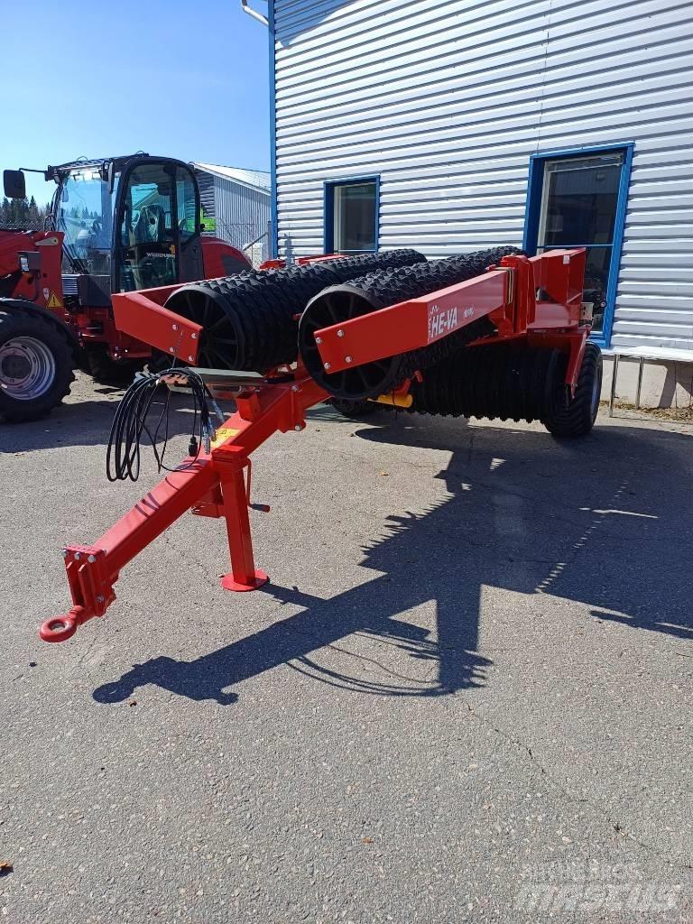 He-Va Tip-Roller 8.2 Rolos agrícolas