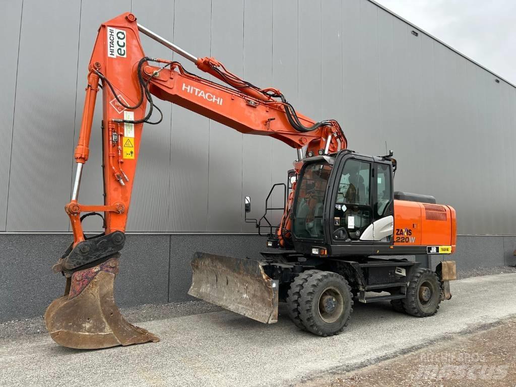 Hitachi ZX220W-5B Escavadoras de rodas