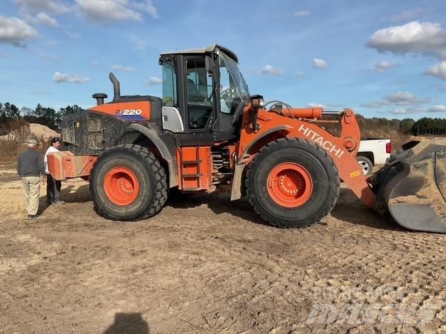 Hitachi ZW 220 Pás carregadoras de rodas