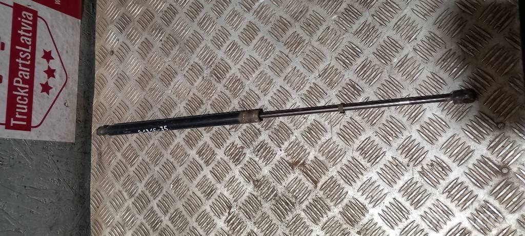 Scania R 440   1761668 Cabines e interior