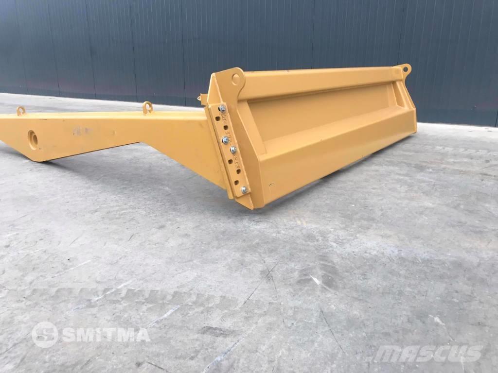 CAT 725C Portas traseiras
