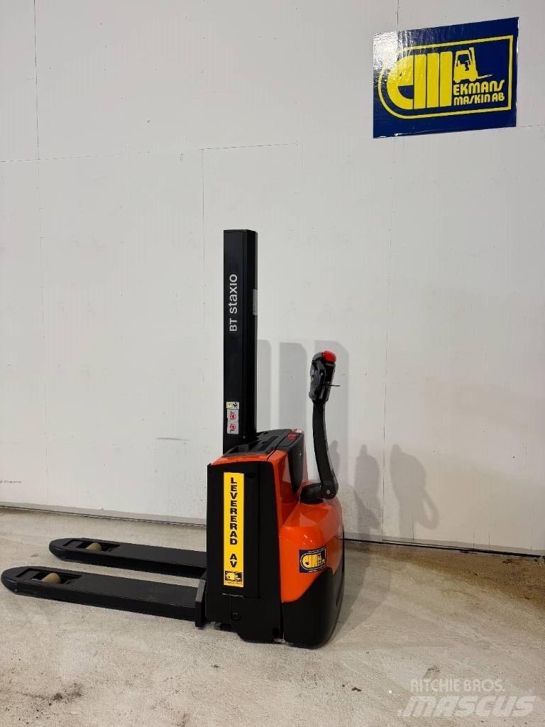 BT truck SWE 080 L Empilhador para operador externo