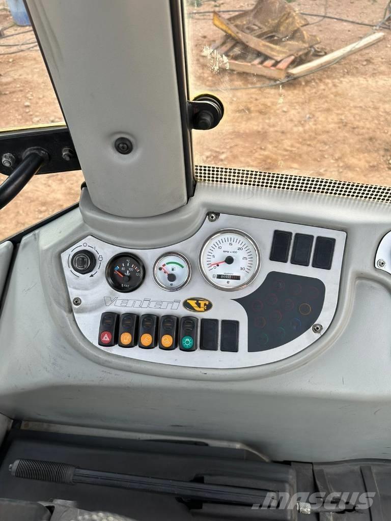  VF VENIERI 823E Retroescavadoras