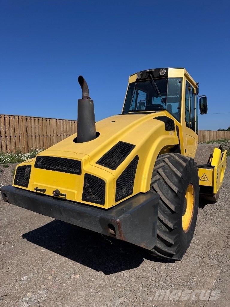 Bomag BW 213 D H-4 Cilindros Compactadores monocilíndricos