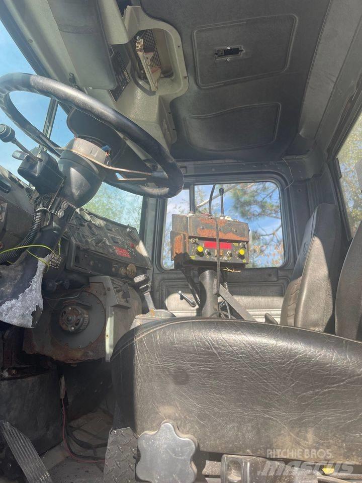 Mack dump Camiões basculantes