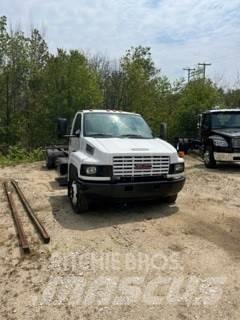 GMC 5500 Camiões de chassis e cabine