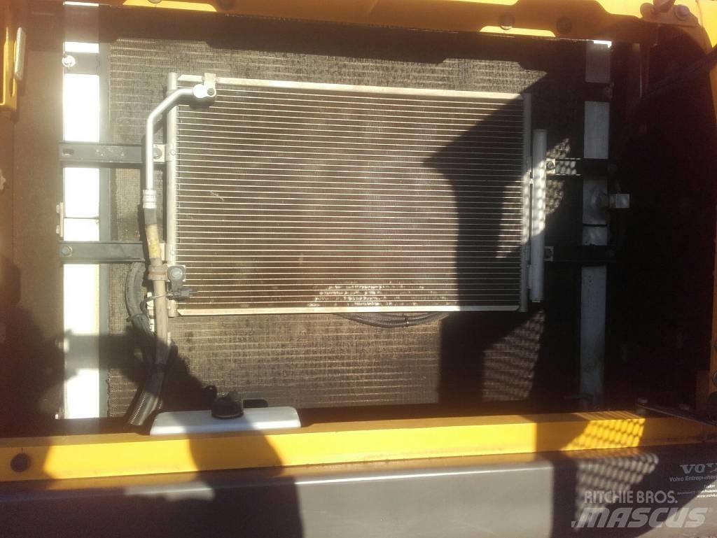 Volvo EC250DL Escavadoras de rastos