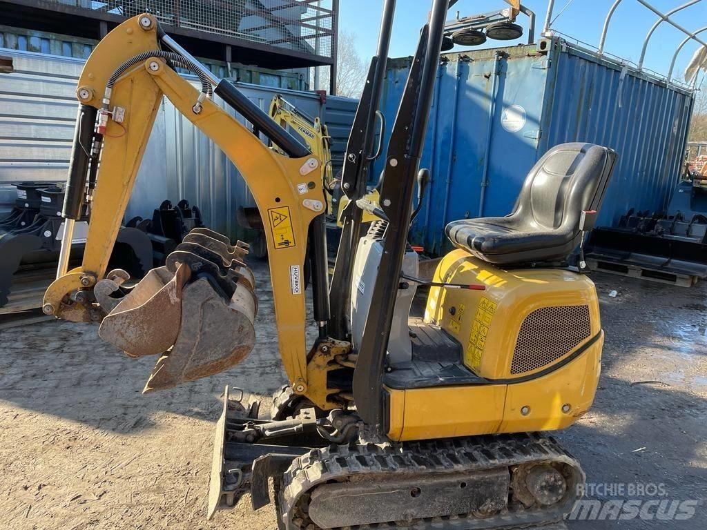 CAT 300.9 D Mini Escavadoras <7t