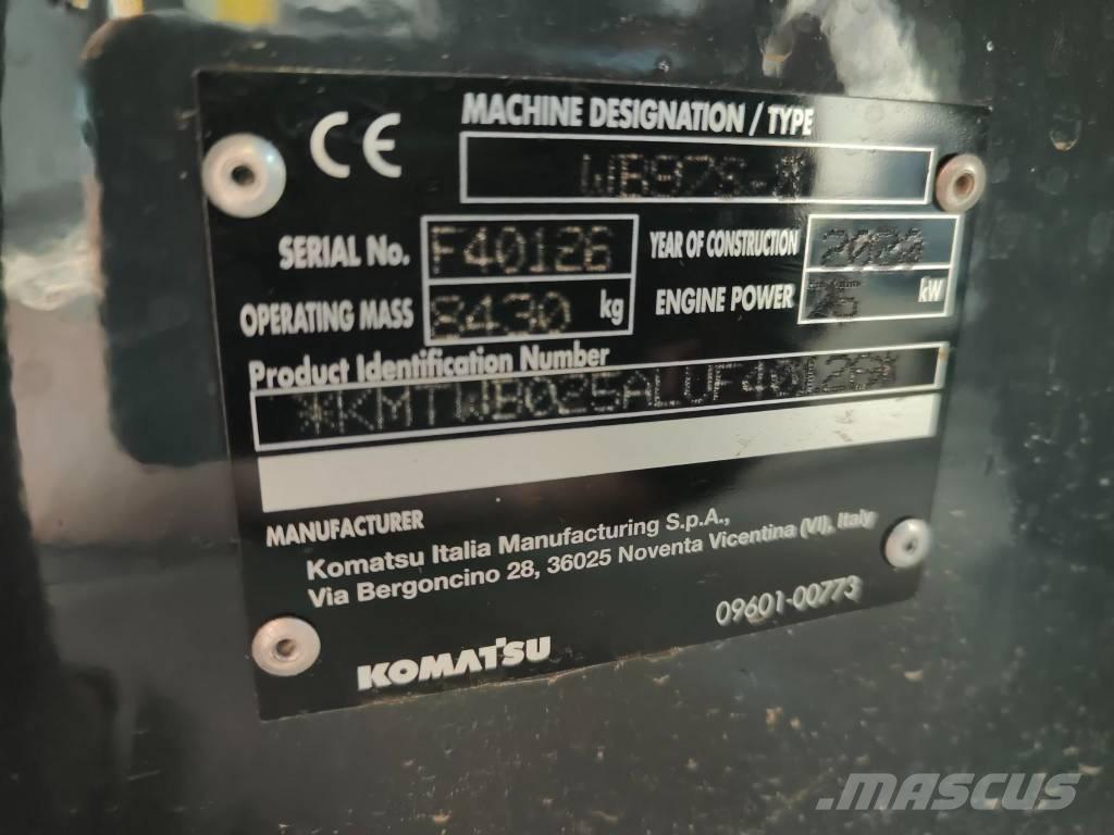 Komatsu WB 97 S-8 Retroescavadoras