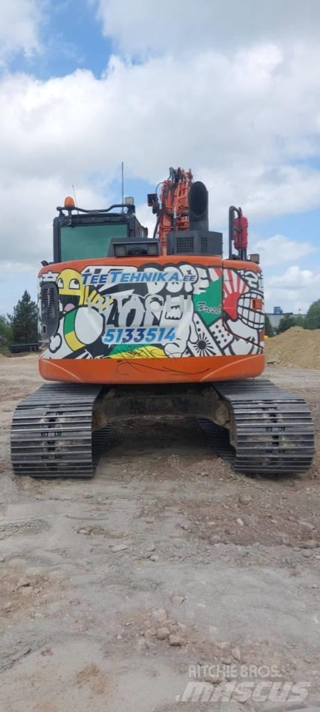 Hitachi ZX 135 US-6 Escavadoras de rastos