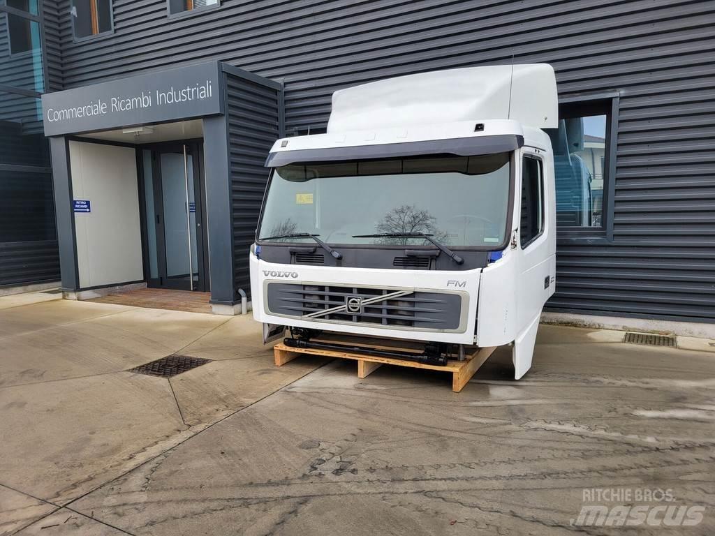 Volvo FL Cabines e interior