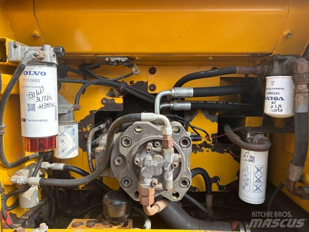 Volvo EC 220 DL Escavadoras de rastos