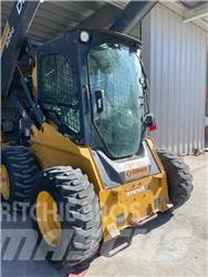 John Deere 324G Carregadoras de direcção deslizante