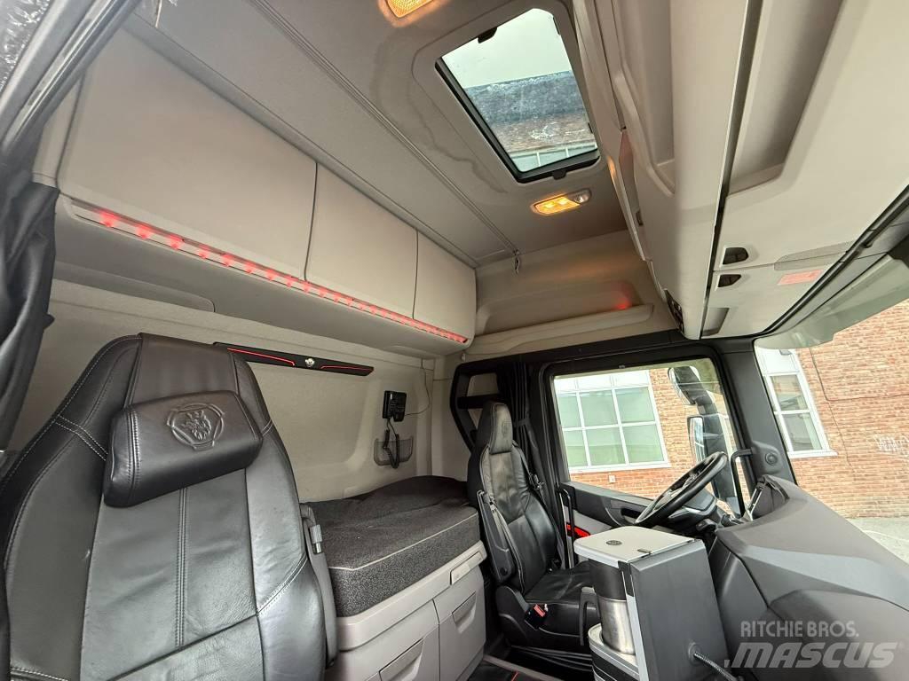 Scania R 590 Tractores (camiões)