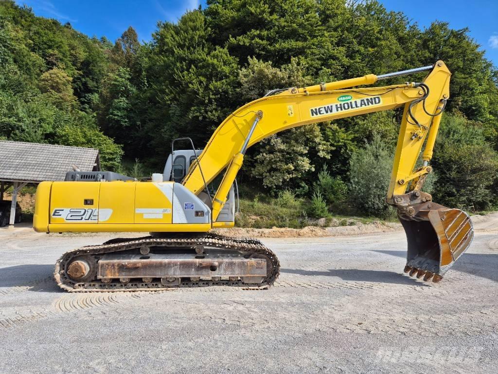 New Holland E 215 Escavadoras de rastos