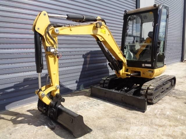CAT 302.7 D Mini Escavadoras <7t