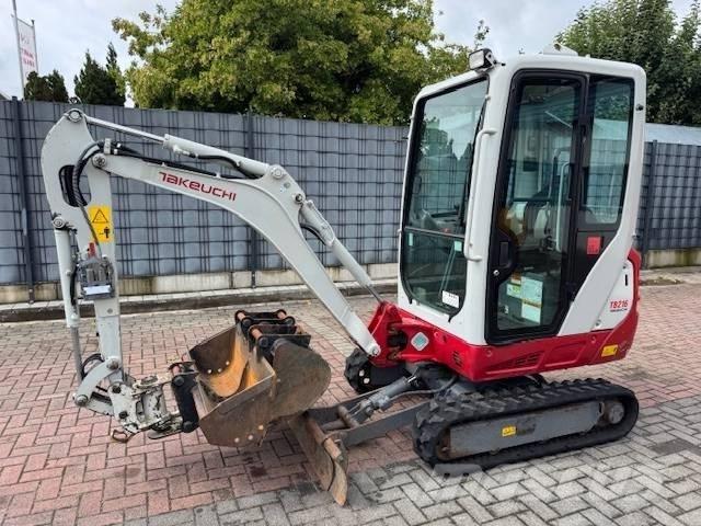 Takeuchi TB 216 Mini Escavadoras <7t
