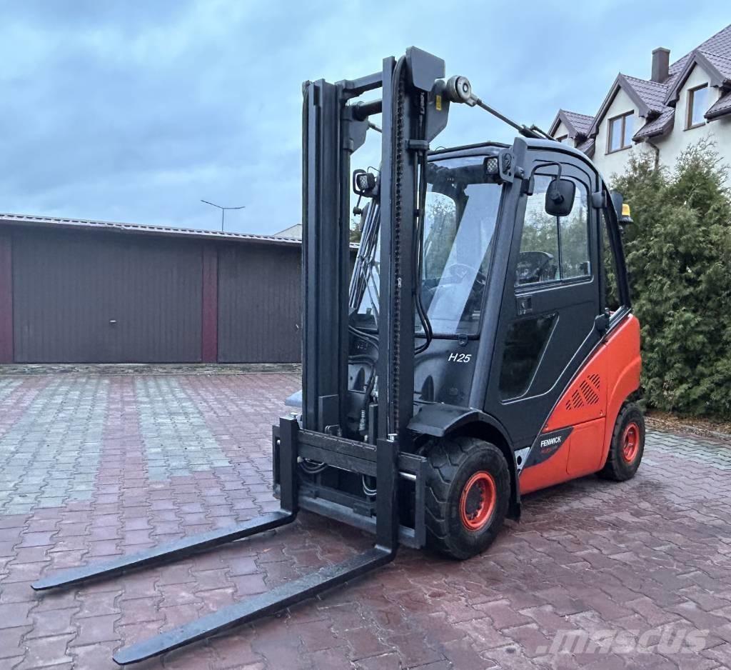 Linde H25T-02 Empilhadores a gás