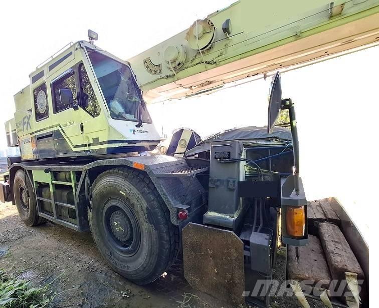 Tadano TR 250 M Gruas Fora-de-estrada