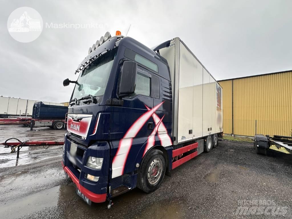 MAN TGX 26.480 Camiões de caixa fechada